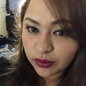 Meet your Posher, Cindia